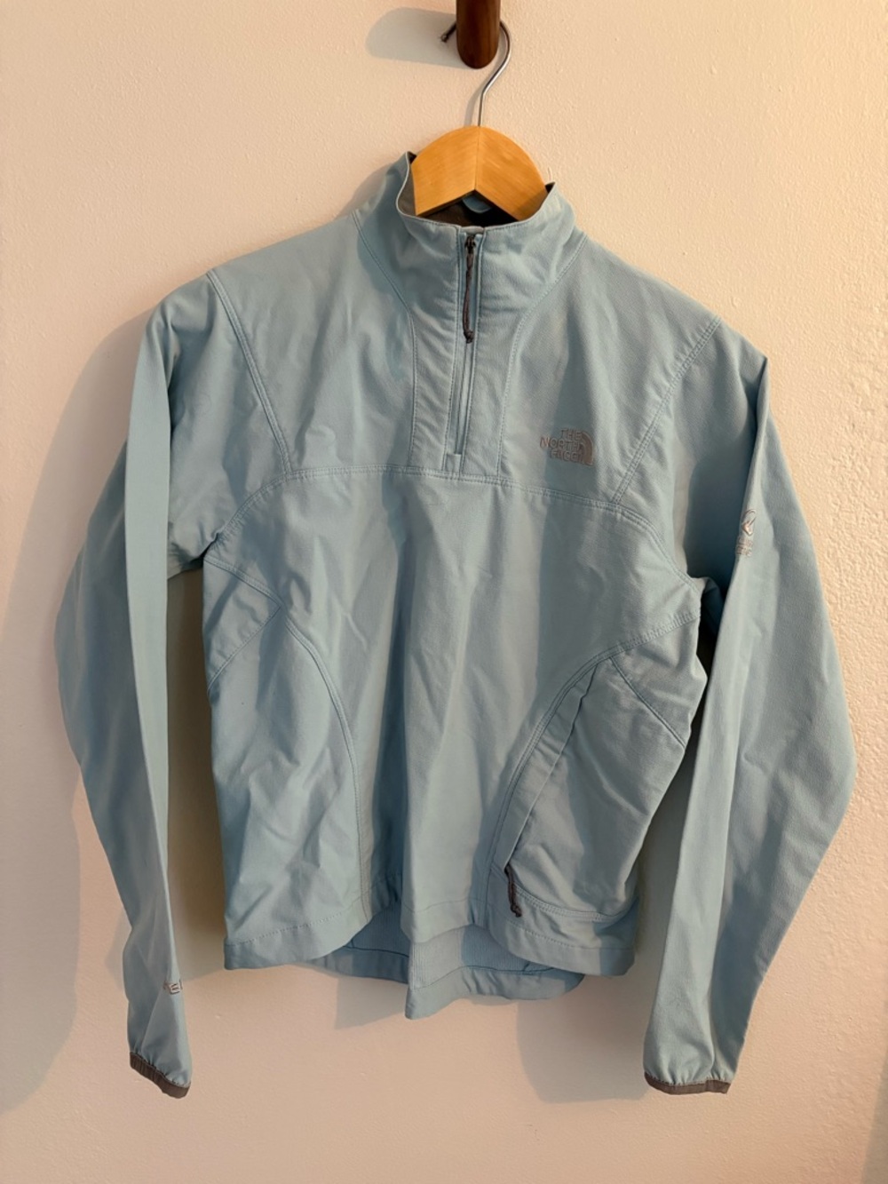 The North Face Women’s Sky Blue Half-Zip Windbreaker Pullover